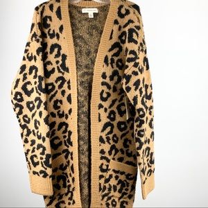 Nordstrom’s leopard open front 2 pocket cardigan